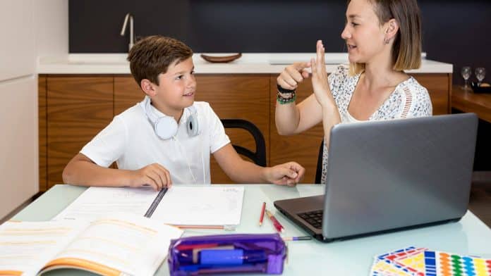 Redonner du sens à l’apprentissage : comment Ikando réinvente le soutien scolaire à domicile en France
