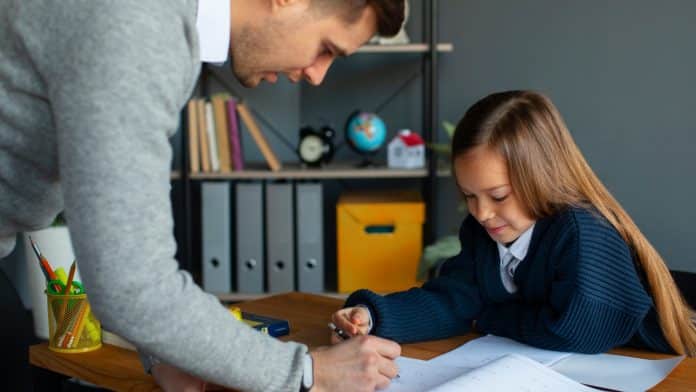 Comment une entreprise de soutien scolaire premium adapte l’accompagnement aux besoins de chaque élève ?